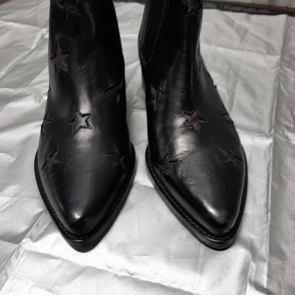 Ladies boots - Picture 5 of 8